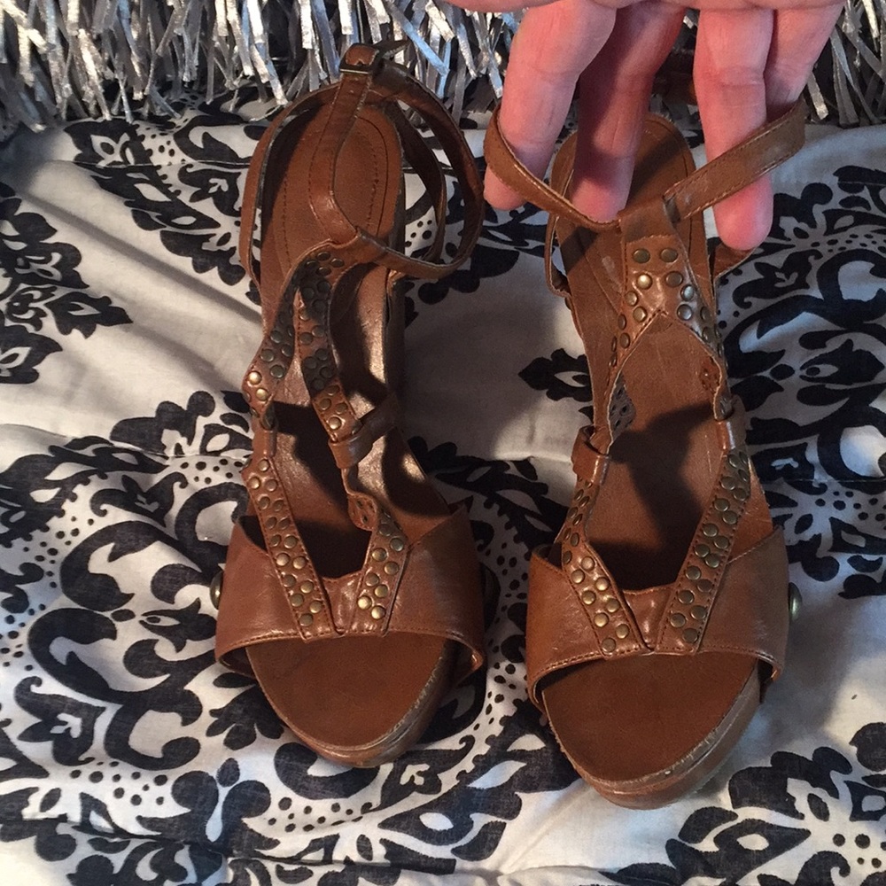 Bamboo shoes size women’s 10 more like a 9